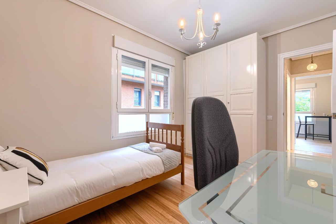 Vivienda Turistica Reformada En Zona Residencial Con Garaje Y Wifi Apartment Bilbao Ngoại thất bức ảnh