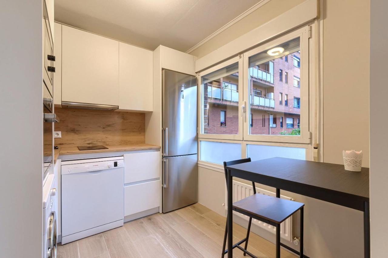 Vivienda Turistica Reformada En Zona Residencial Con Garaje Y Wifi Apartment Bilbao Ngoại thất bức ảnh