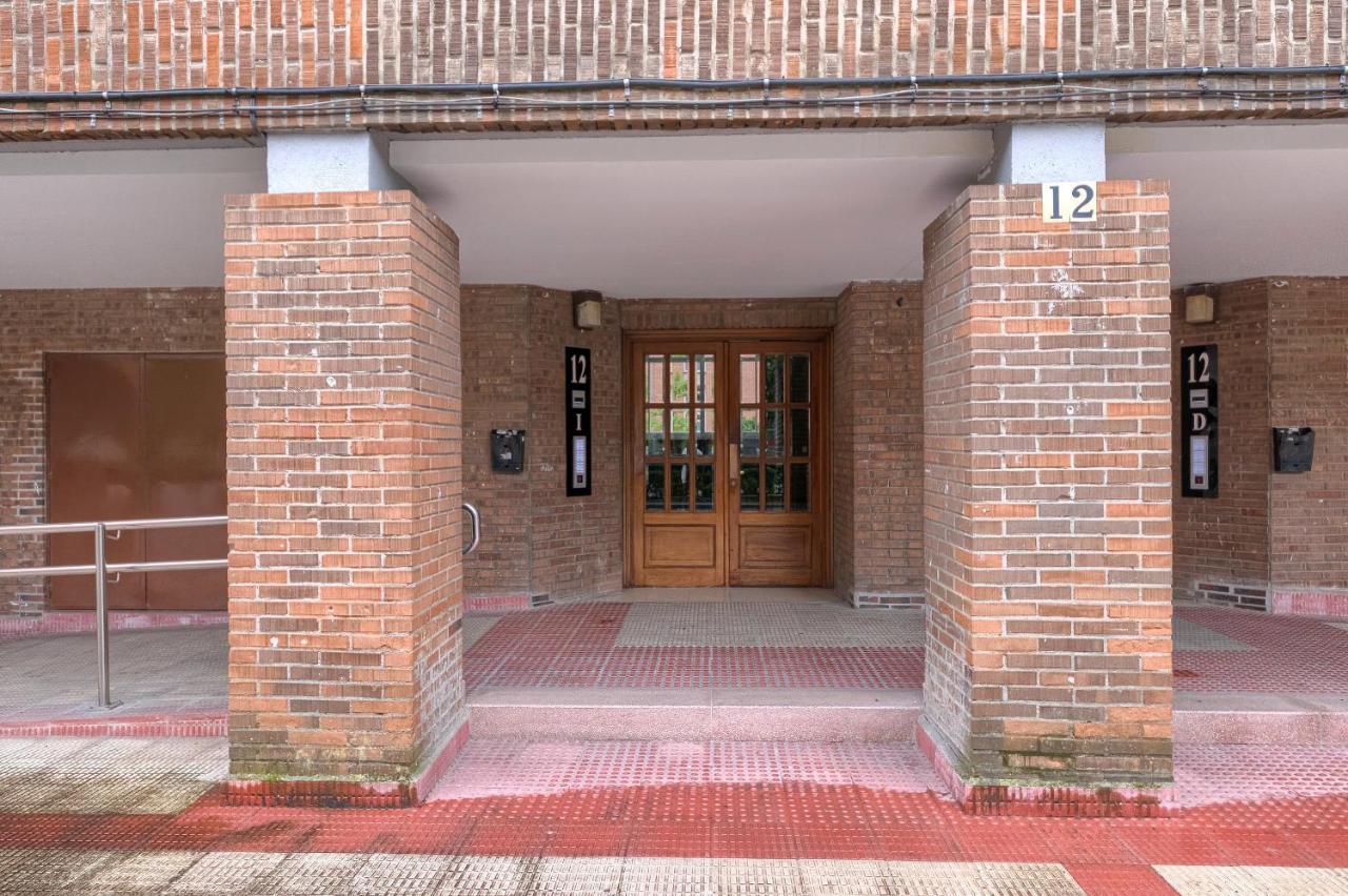 Vivienda Turistica Reformada En Zona Residencial Con Garaje Y Wifi Apartment Bilbao Ngoại thất bức ảnh