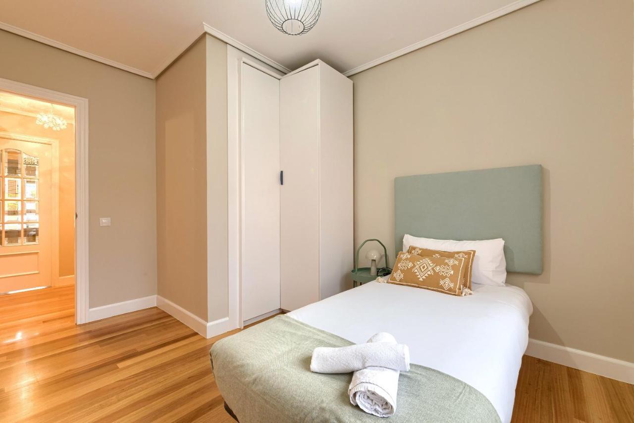 Vivienda Turistica Reformada En Zona Residencial Con Garaje Y Wifi Apartment Bilbao Ngoại thất bức ảnh