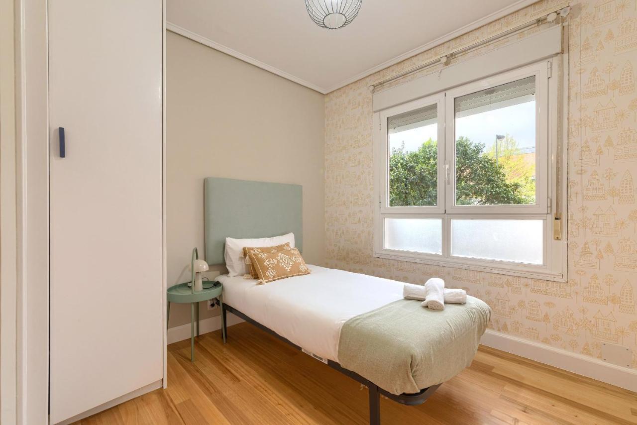 Vivienda Turistica Reformada En Zona Residencial Con Garaje Y Wifi Apartment Bilbao Ngoại thất bức ảnh
